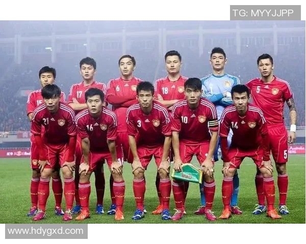 西安足球队在世界杯预选赛中以75分稳居积分榜首位展现强劲实力