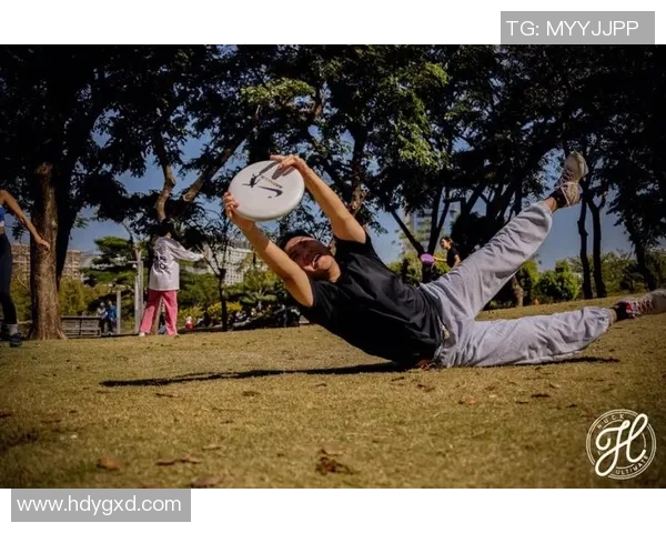 重庆飞盘队在极限运动联赛中的战术表现分析与点评