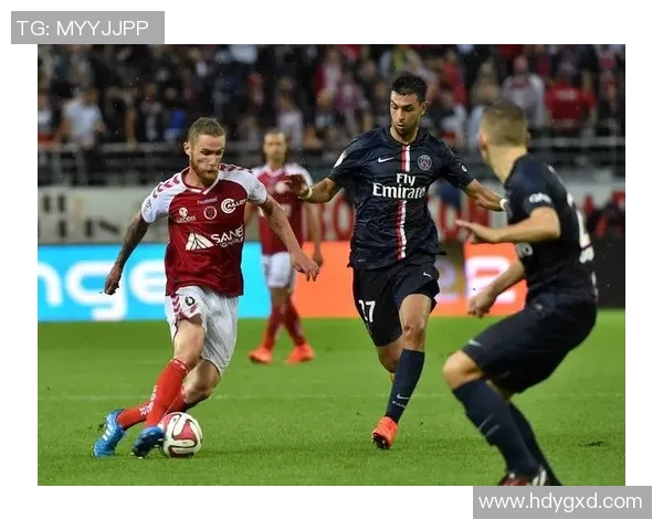 巴黎圣曼主场迎战兰斯争夺法甲积分榜重要胜利